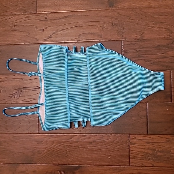 Unknown Brand women's Blue Ribbed Swimsuit Size Medium - Picture 2 of 9